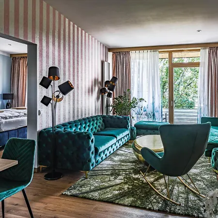 Hotel Waldhaus Jakob 3*