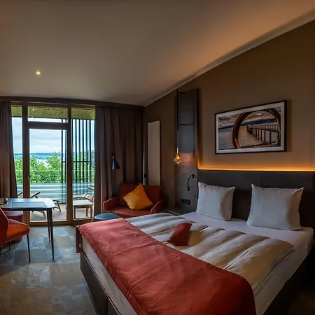 Hotel Waldhaus Jakob 3*