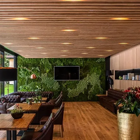 Waldhaus Jakob Hotel 3*