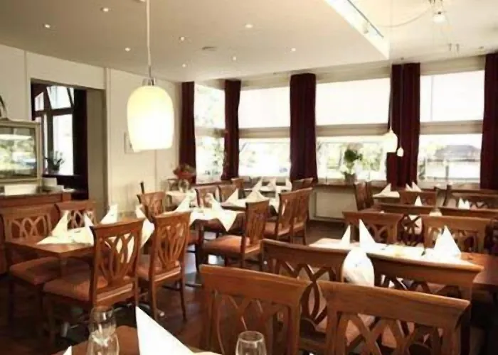 Waldhaus Jakob Szálloda